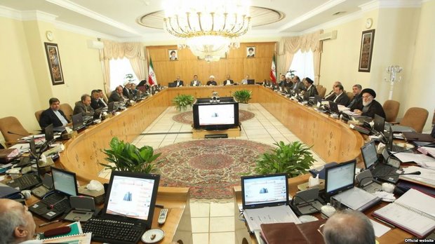 در جلسه هیئت وزیران؛  دولت با اعطای کمک بلاعوض و تسهیلات بانکی به سیل‌زدگان موافقت کرد